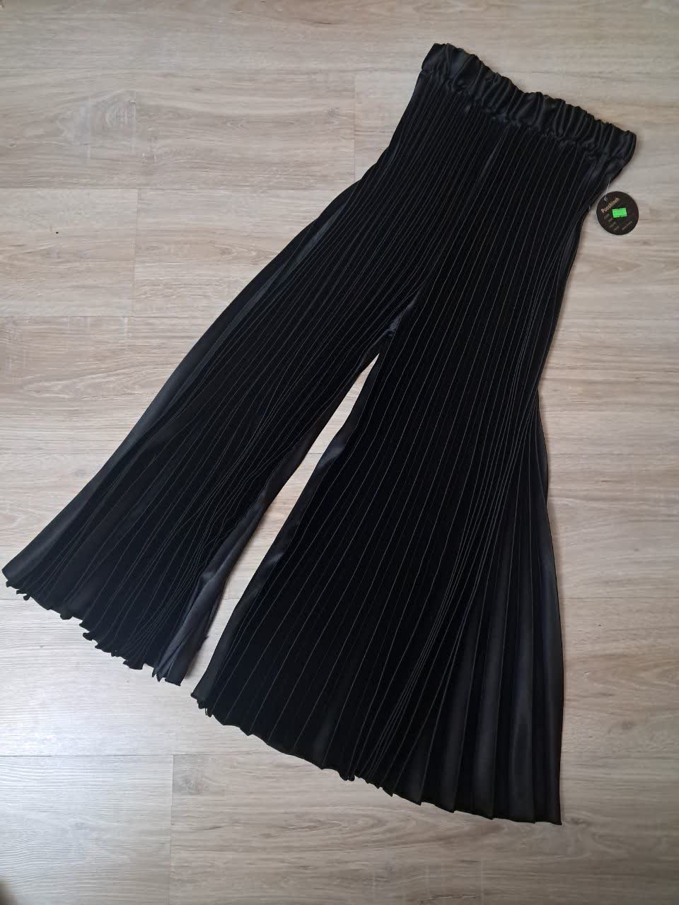 دامن شلواری پلیسه طرح اما